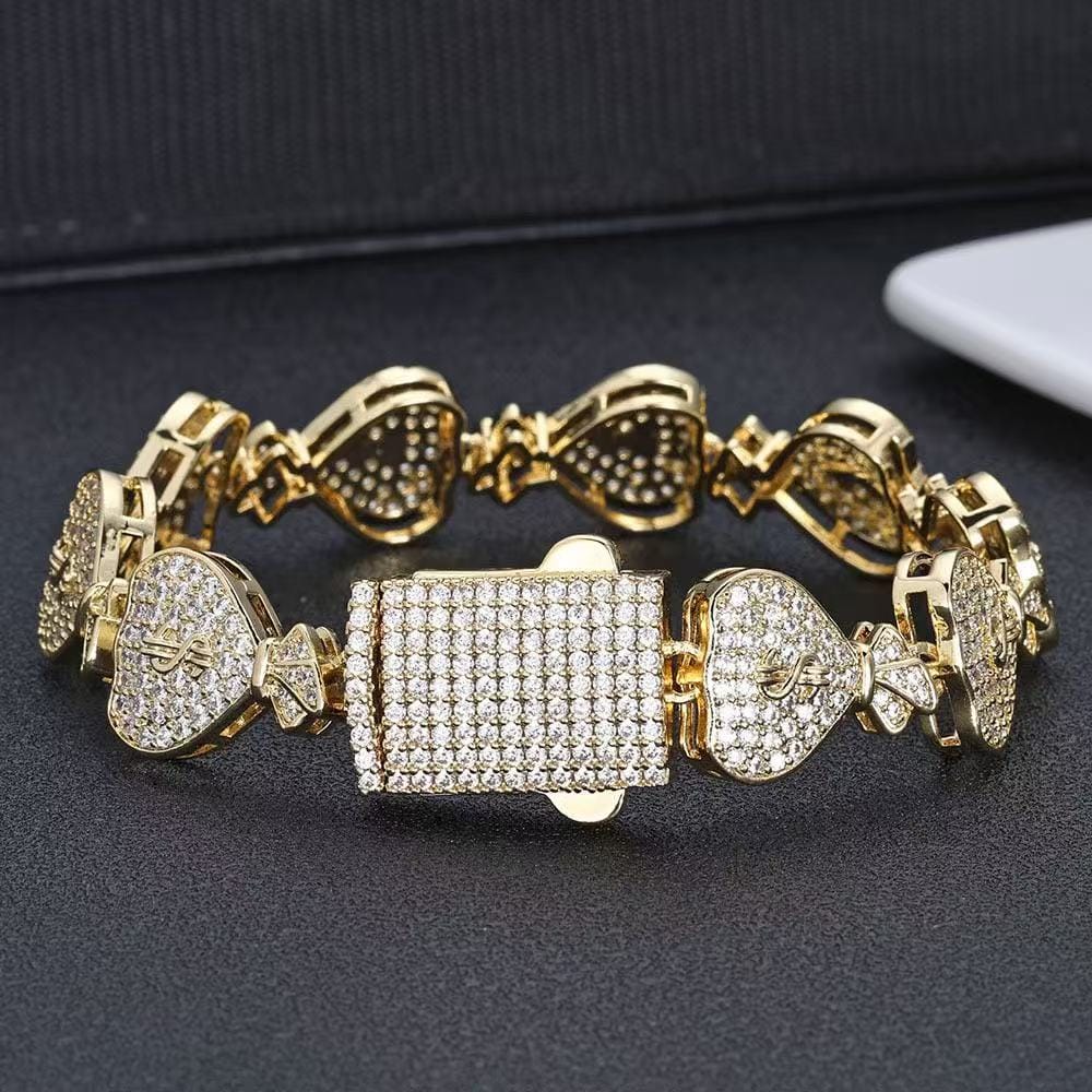 Gardira 15mm American gold pouch Cuban bracelet, stylish men's 手链 with intricate link design, on a white background.