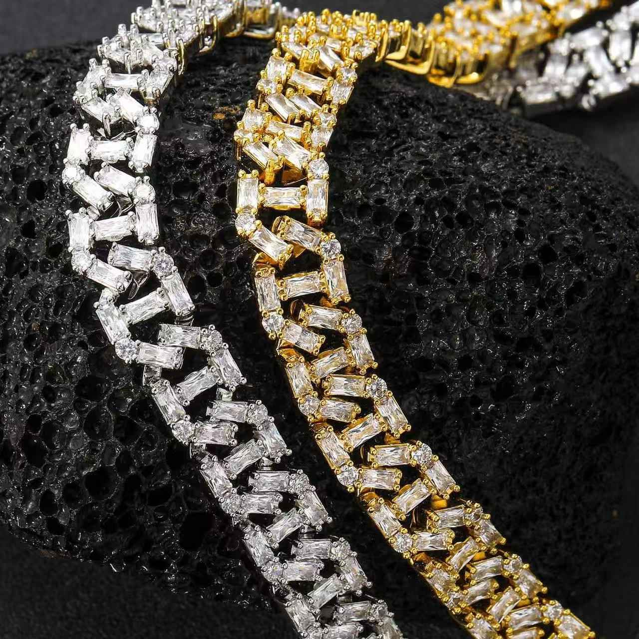 12mm square-shaped gemstone bracelet from Cuba