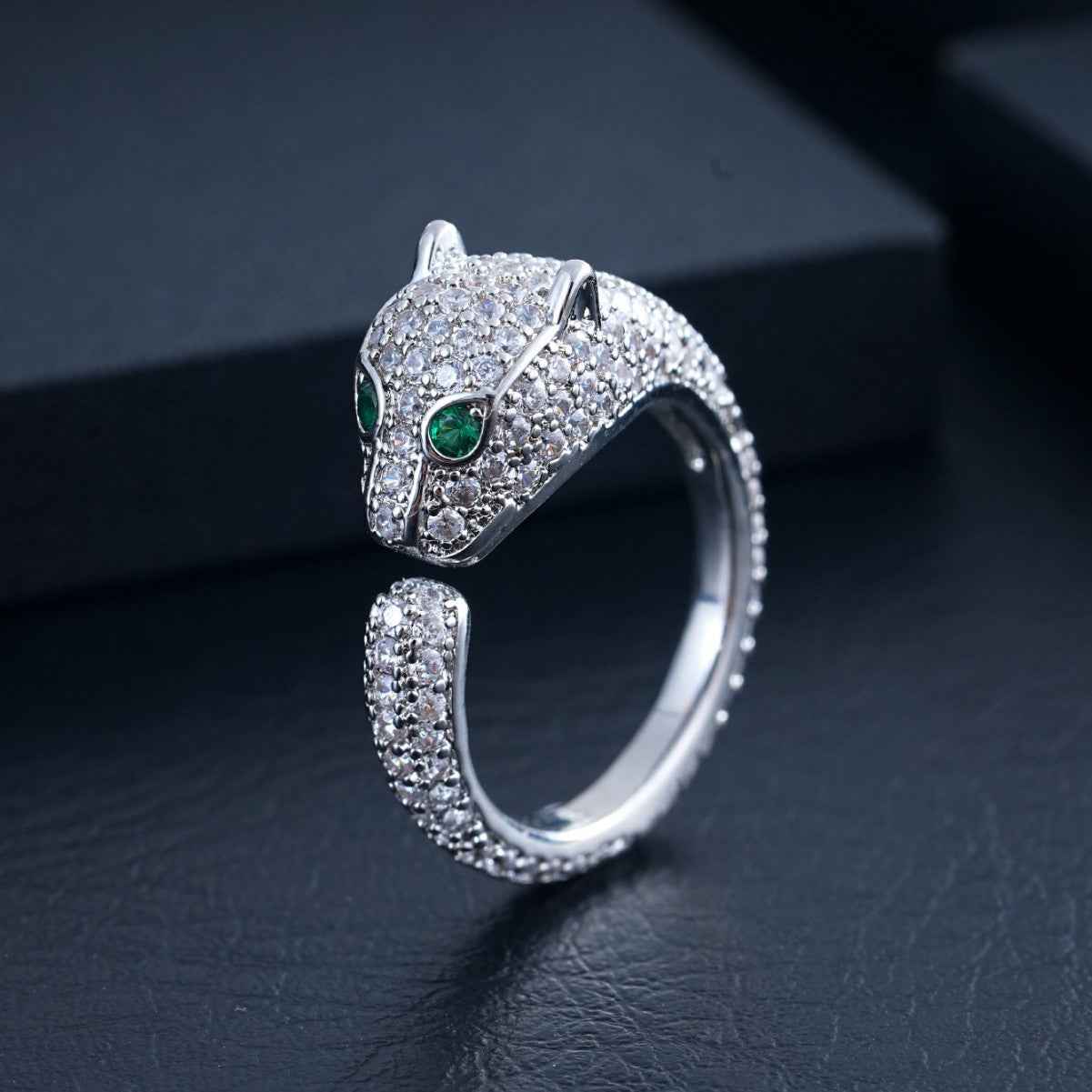 Unisex 18K Gold Plated Leopard Head Ring with Cat’s Eye Stone – Open Hip Hop Statement Ring