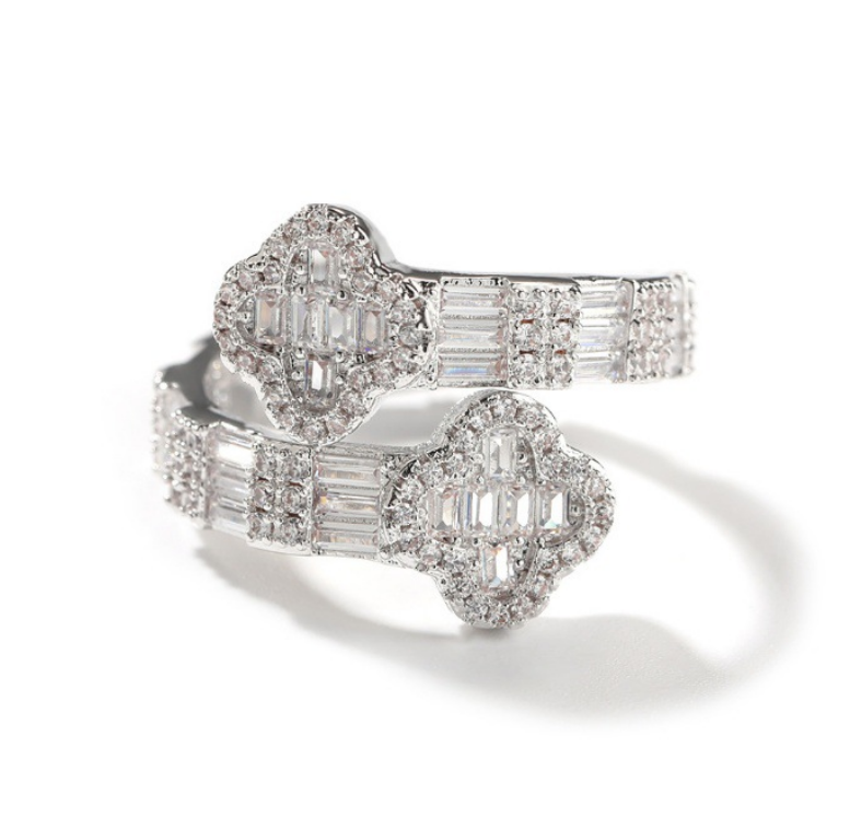 Unisex four leaf clover ring with zircon inlay hip hop style